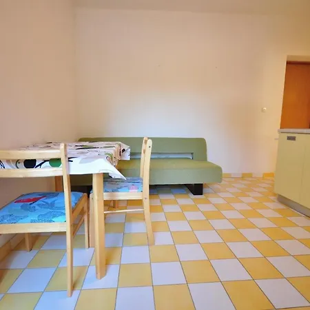 8 Apartman